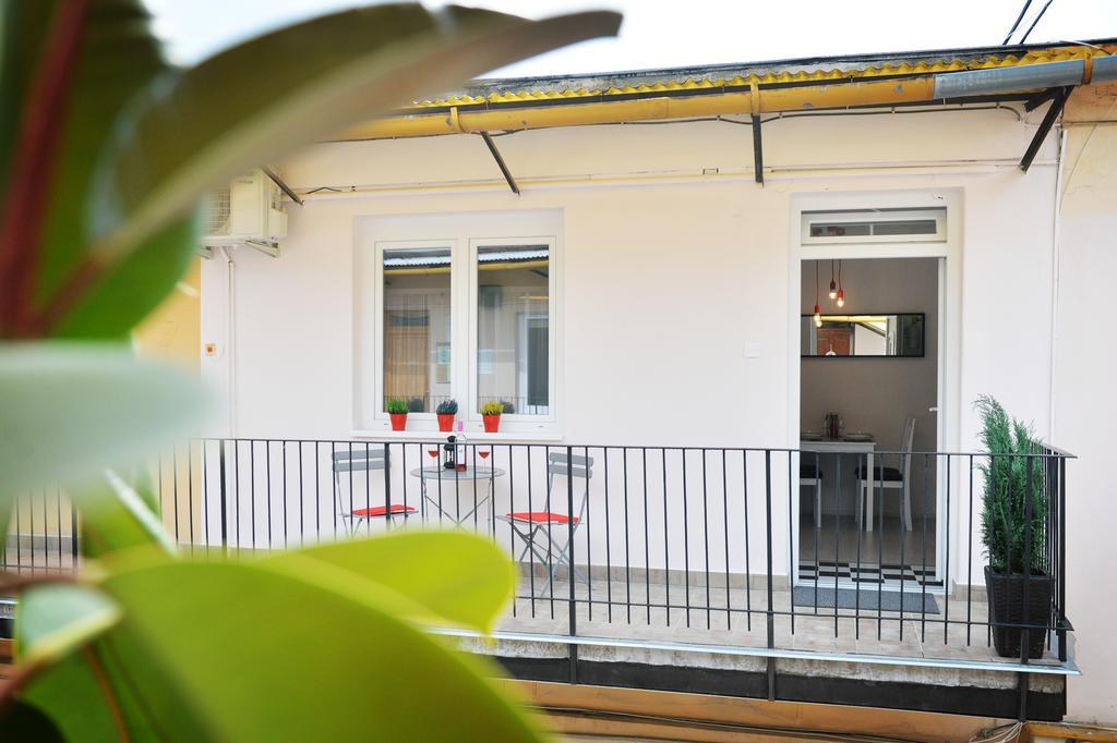 Enjoy Apartman เอ็กเกอร์ ภายนอก รูปภาพ