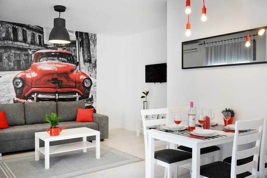Enjoy Apartman เอ็กเกอร์ ภายนอก รูปภาพ