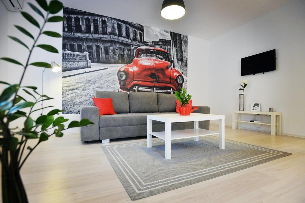 Enjoy Apartman เอ็กเกอร์ ภายนอก รูปภาพ